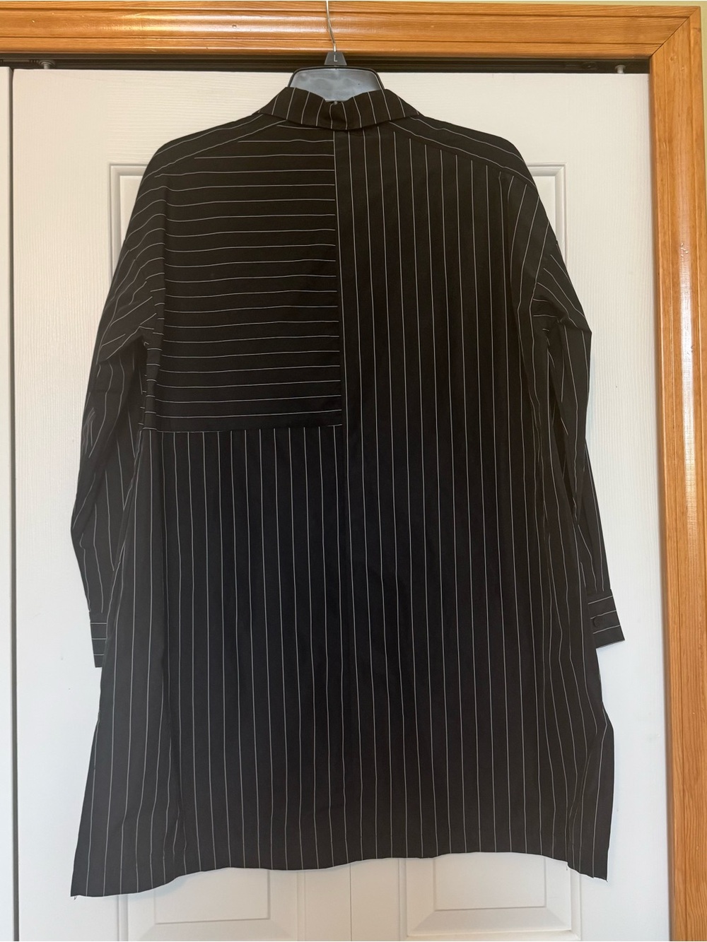 Sun Kim Women's Oversized Striped Button Up Shirt Black Lagenlook - Picture 5 of 7